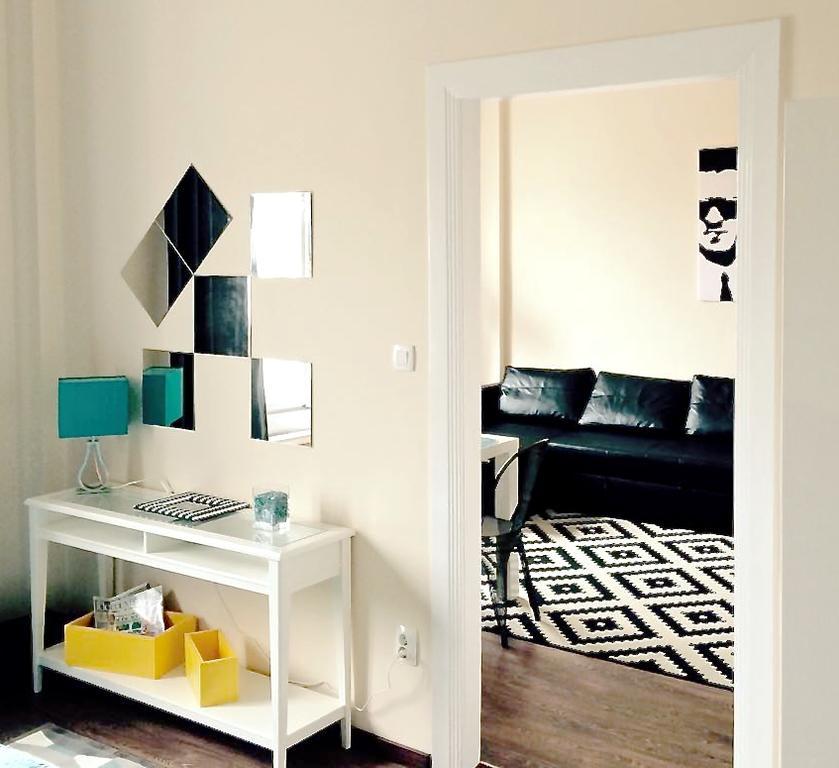 Hello Downtown Apartment - Broadway Budapest Bilik gambar